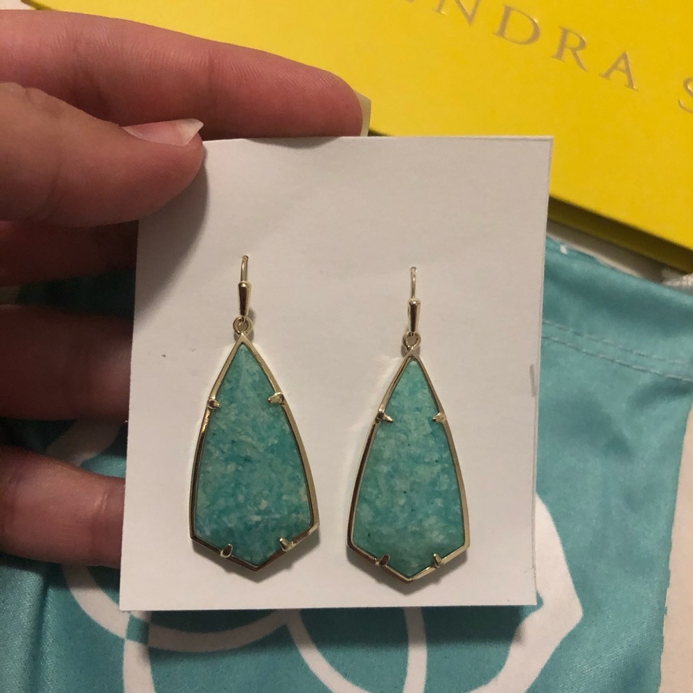 Kendra Scott Carla Earrings in Gold & Amazonite
